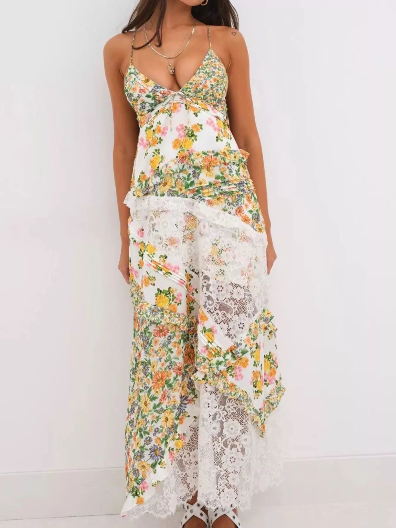 Lace Detail Ruffled Floral V-Neck Maxi Dress